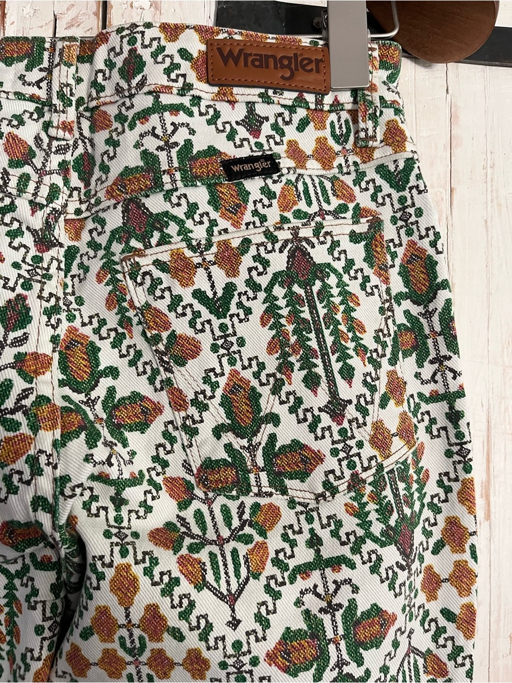 Wrangler high rise fierce flare bohemian vintage tapestry inspired print jeans - Picture 7 of 9